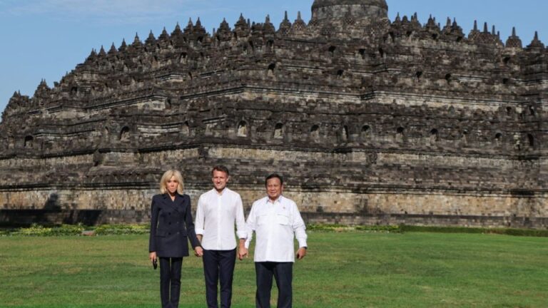 On Top Form, Macron Positions France as Strategic Partner in Southeast Asia