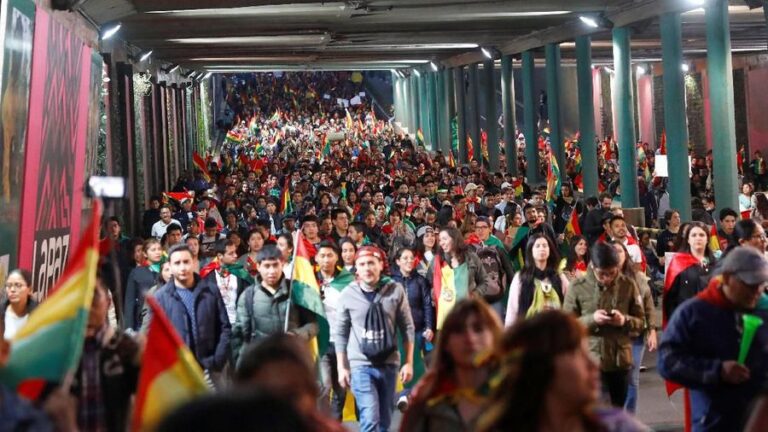 Bolivia Faces Sovereign Default Risk Amid Deepening Economic Crisis